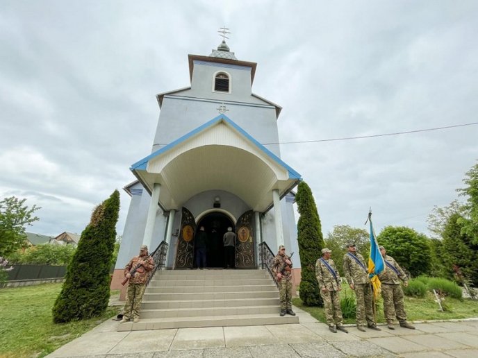 Мукачево попрощалося з полеглим Героєм – 04