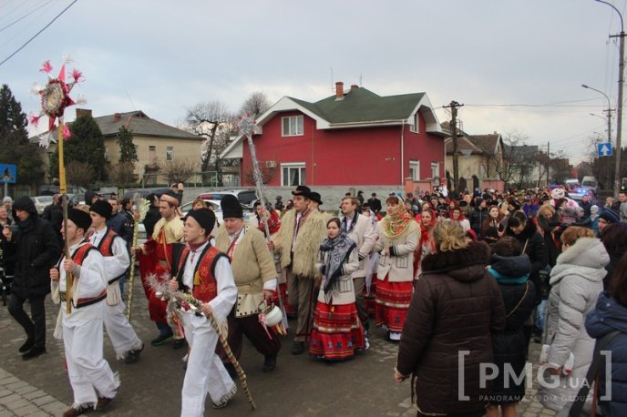 У Мукачеві урочисто відкрили фестиваль "Червене вино – 2016" – 32