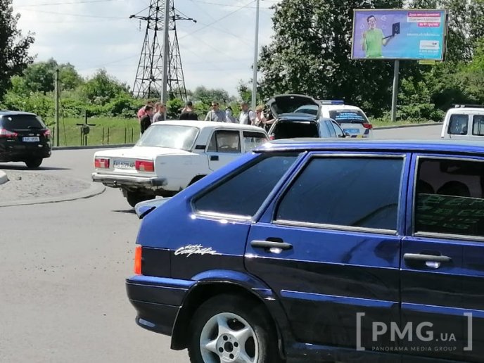 У Мукачеві сталась аварія: рух ускладнено – 03