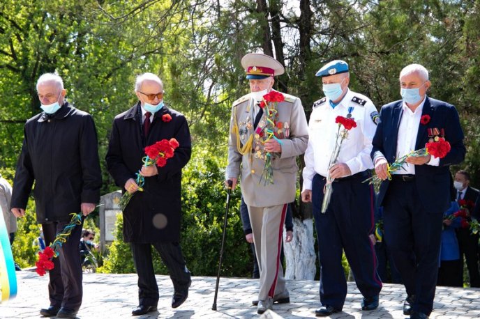 Дзвін Перемоги відкрили сьогодні в Ужгороді – 01