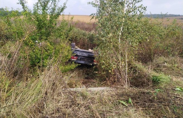 На Ужгородщині сталася аварія. Водій втік – 03 На Ужгородщині сталася аварія. Водій втік – 03