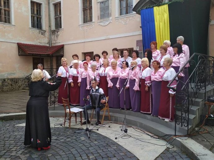 Як у Мукачеві День Конституції святкували – 01 Як у Мукачеві День Конституції святкували – 01