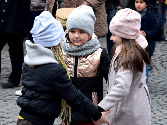 В Ужгороді триває фестиваль молодого вина “Закарпатське Божоле” – 11