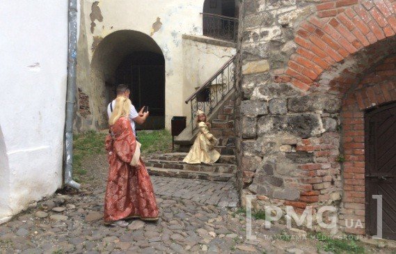 Коли говорять гроші – музи мовчать – 06