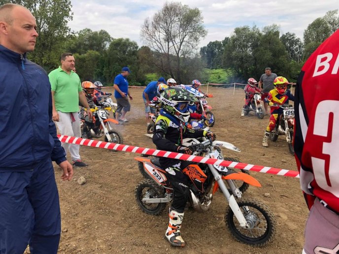 Як у Мукачеві проходив кубок міста з мотокросу – 03 Як у Мукачеві проходив кубок міста з мотокросу – 03