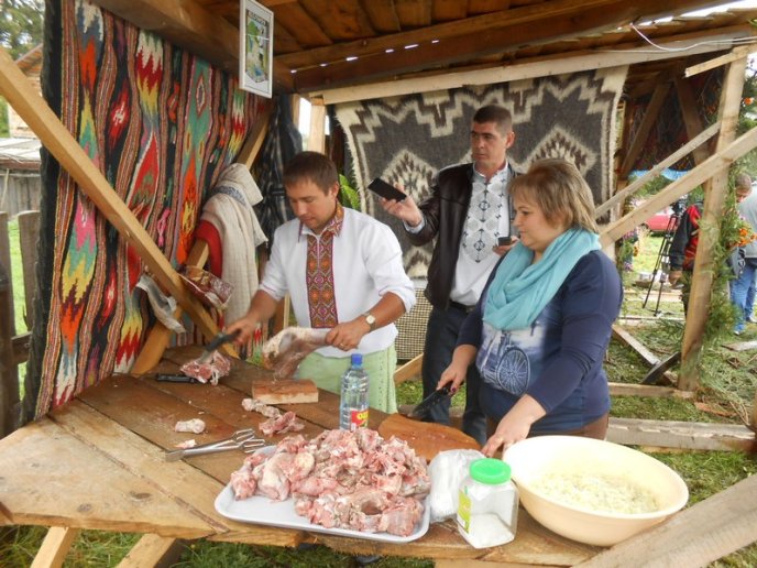 На фестивалі «Смажений баранчик – 2017» у Лазещині готували автентичні страви – 09
