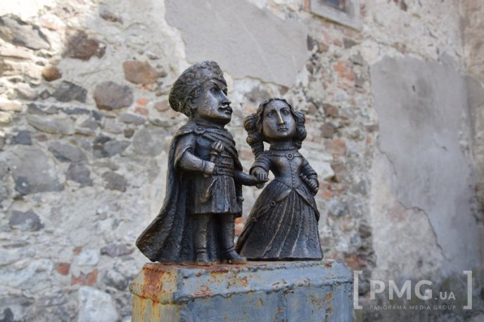 У Чинадієві стартував квітковий фестиваль "Кохання в Сент-Міклош" – 07