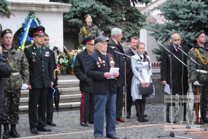 Мукачево відзначає 68-у річницю визволення міста (ФОТО) – 05