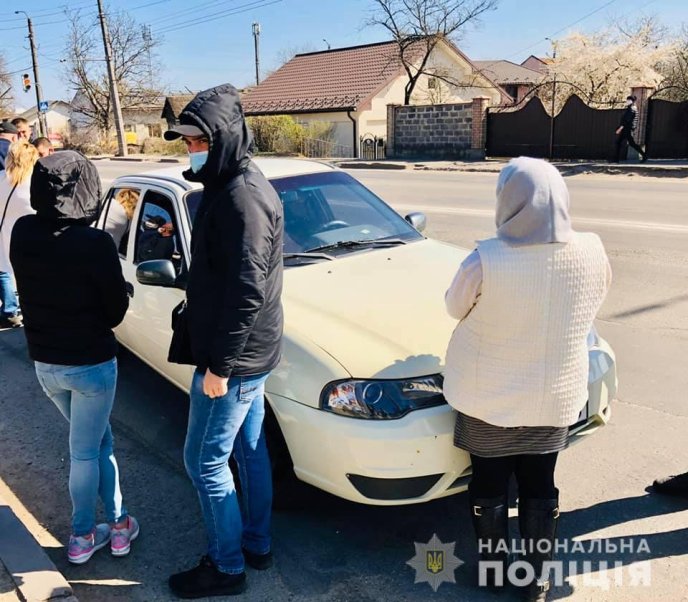Закарпатці прикидались соцпрацівниками та медпрацівниками і обкрадали пенсіонерів – 03 Закарпатці прикидались соцпрацівниками та медпрацівниками і обкрадали пенсіонерів – 03