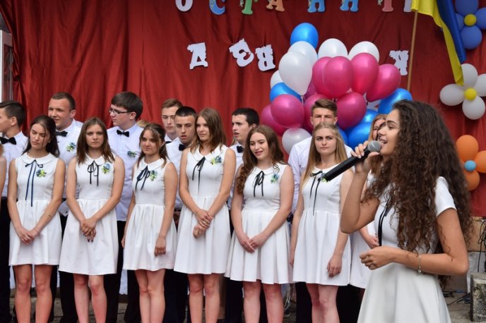 У школах Мукачева пролунав останній дзвінок – 59