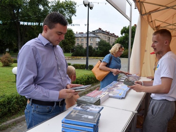 В Ужгороді діляться секретами опанування іноземних мов – 12