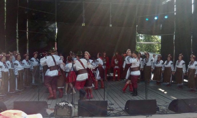 На Рахівщині стартував традиційний фестиваль-ярмарок "Гуцульська бриндзя" – 01