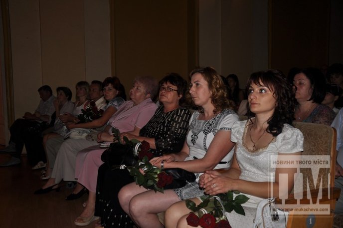 В Мукачеві напередодні професійного свята вітали медиків (ФОТО) – 06