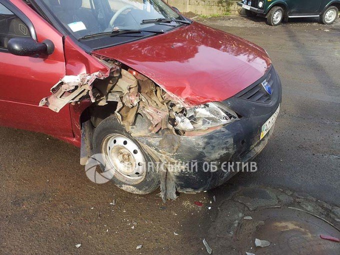 Сьогодні зранку в Ужгороді сталося ДТП (ФОТО) – 04