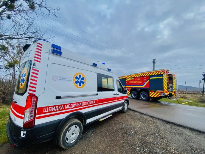 Всі екстрені служби приїхали на виклик під час надзвичайної ситуації у Берегові – 01