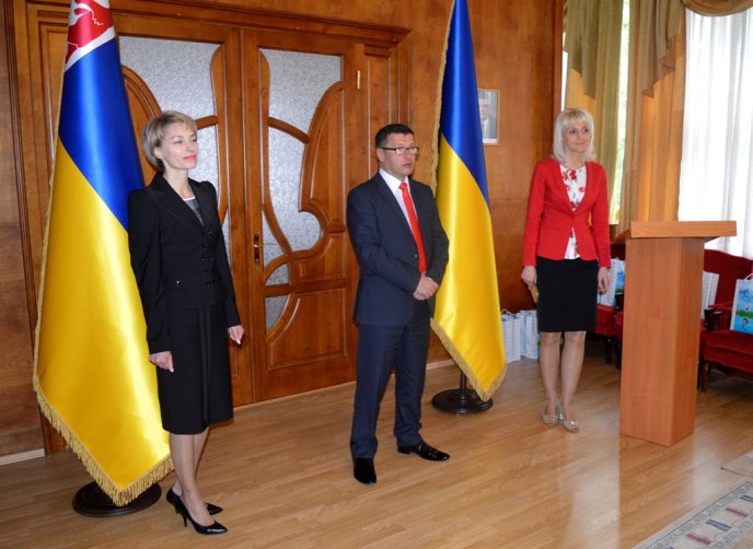 На Закарпатті вітали жінок з найбільш зворушливим святом – Днем матері – 02