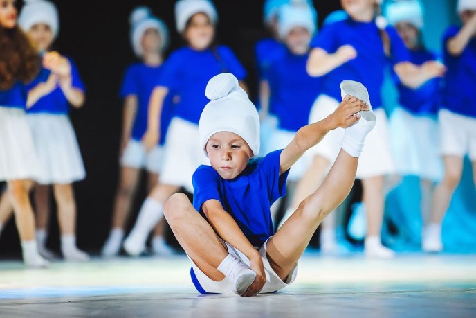 В Ужгороді студія сучасного танцю «Бліц» провела звітний концерт – 32