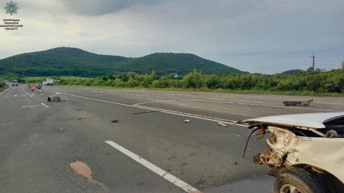 На трасі Київ-Чоп сталася аварія за участі двох машин – 01 На трасі Київ-Чоп сталася аварія за участі двох машин – 01