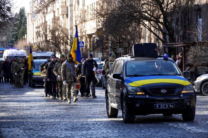 Із жовтня 2022 року перестав виходити на зв’язок: в області поховали Героя – 04