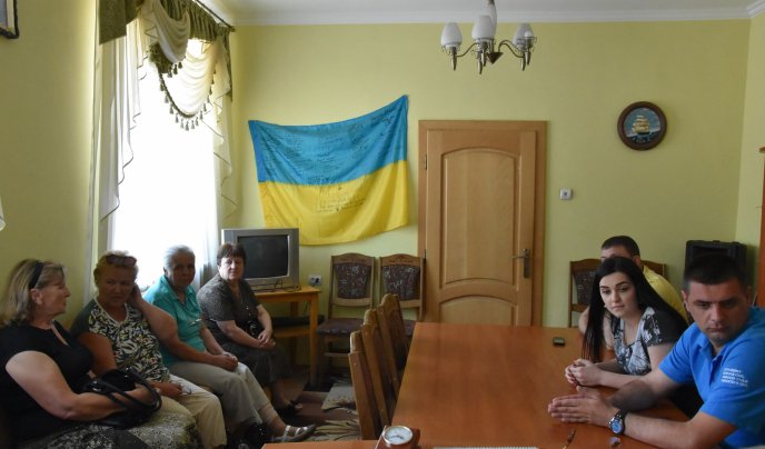 Жителі Іршави протестують проти перейменування вулиці на ім’я полеглого в АТО земляка – 03 Жителі Іршави протестують проти перейменування вулиці на ім’я полеглого в АТО земляка – 03