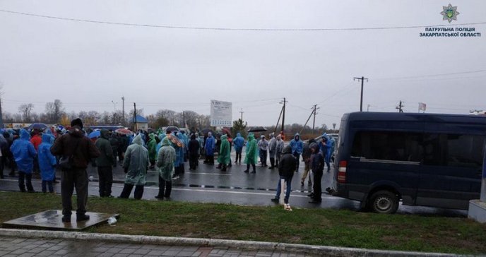 На Закарпатті заблокували 5 пунктів пропуску – 02