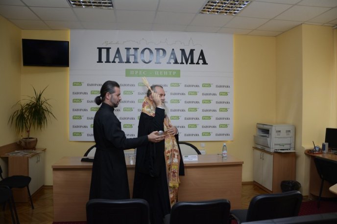 Владика Феодор освятив нововідкритий прес-центр у Мукачеві (ФОТО, ВІДЕО, ОНОВЛЕНО) – 01
