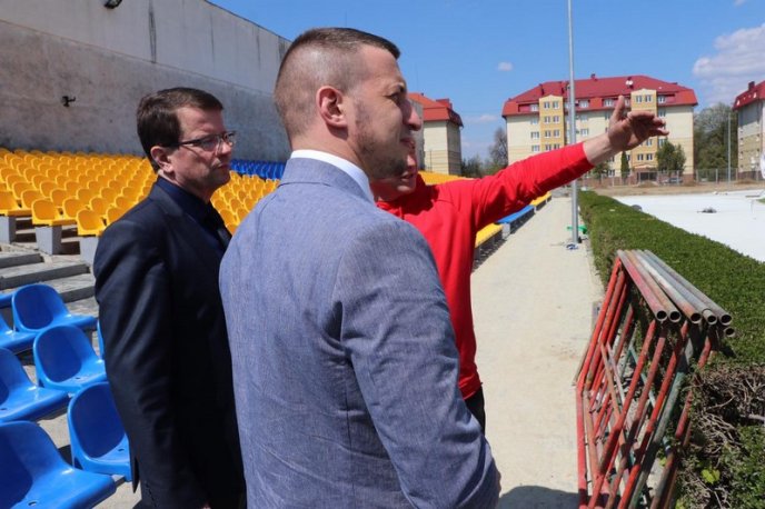 Анатолій Полосков із командою оглянули ДЮСШ у Мукачеві – 03