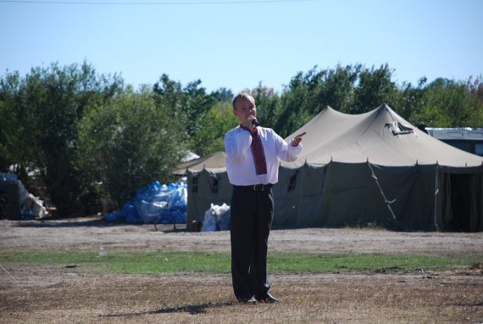 Для військовослужбовців 128-ї бригади організували фронтовий концерт – 06