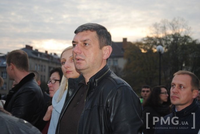 Протестувальники звернулись до Порошенка із проханням призначити перевибори в Ужгороді – 06