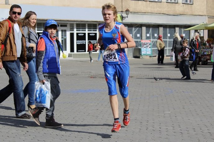 Ужгородом та районом бігають орієнтувальники на міжнародних змаганнях «Кубок Дружби - 2013» та чемпіонаті України з багатоборств (ФОТО) – 17
