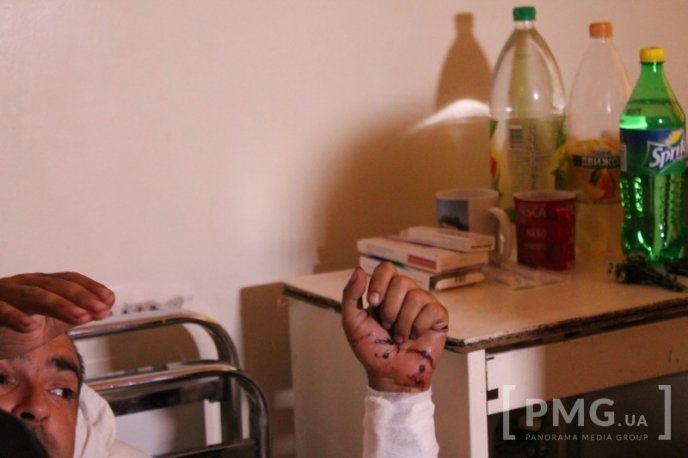 "Правий сектор" першим відкрив вогонь, - поранений правоохоронець – 08