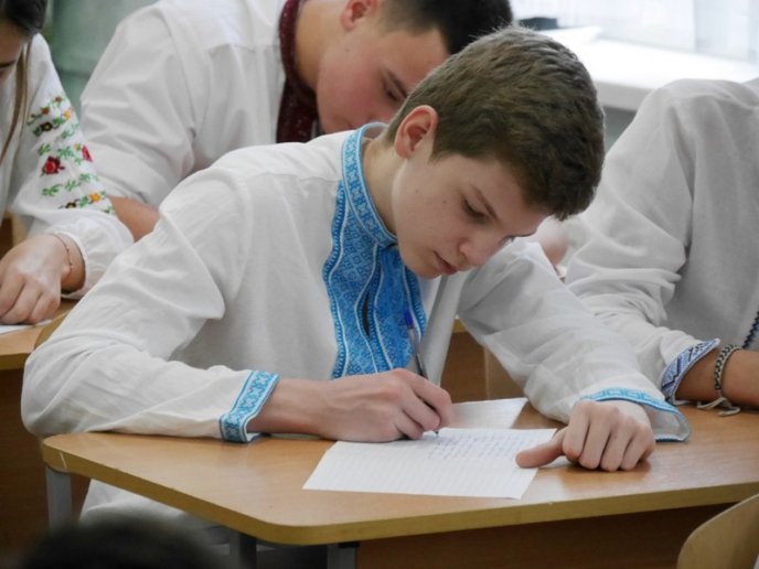 Як мер Ужгорода диктант писав – 11