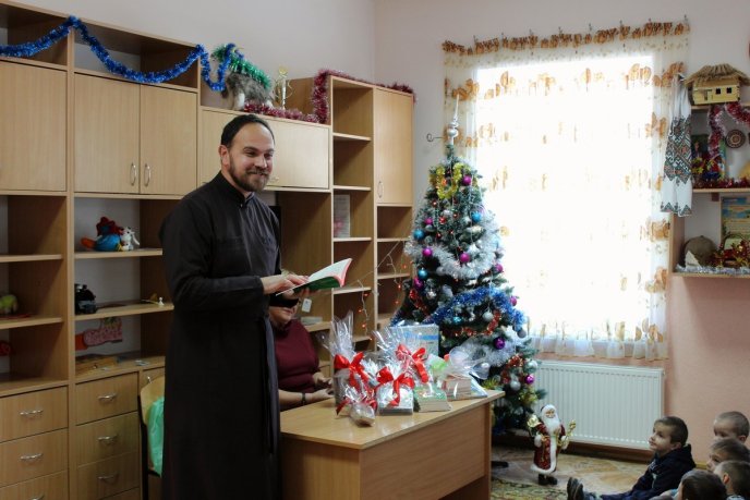 Учасники проекту "Все Закарпаття читає дітям" завітали до вихованців санаторію "Малятко" – 03