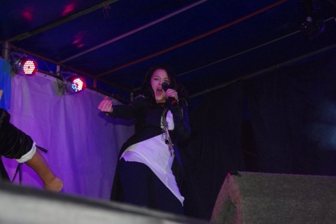 УжНУ з початком нового навчального року вітали Аліна Гросу, "Rock-H" і Степан Гіга (ФОТО) – 12