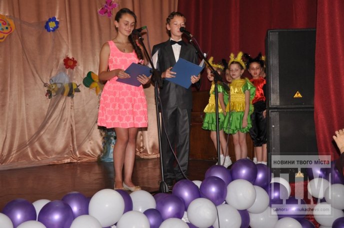 У Мукачеві відбулася святкова шоу-програма "Дитинство в сонячних долонях" (ФОТОРЕПОРТАЖ) – 08