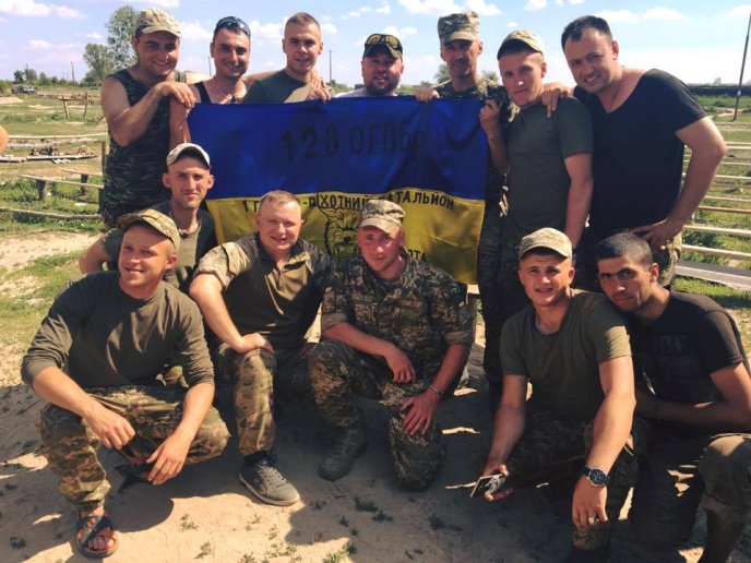 "95 квартал" завітав у гості до 128-ї бригади – 04