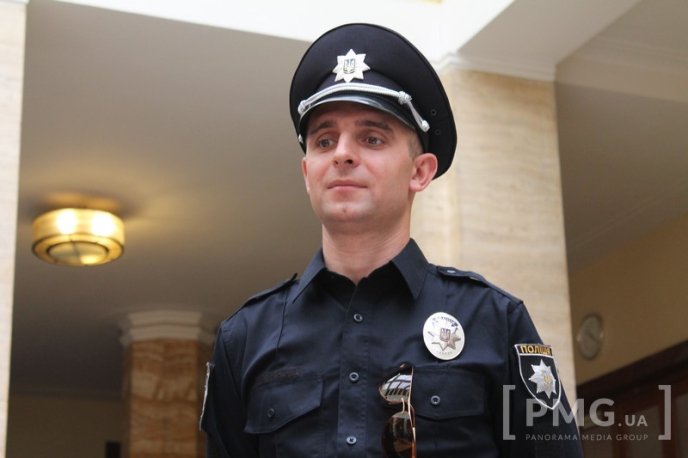 Як в Ужгороді відкривали набір в поліцію – 05