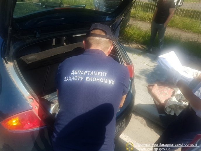 На хабарі затримано закарпатського чиновника – 04