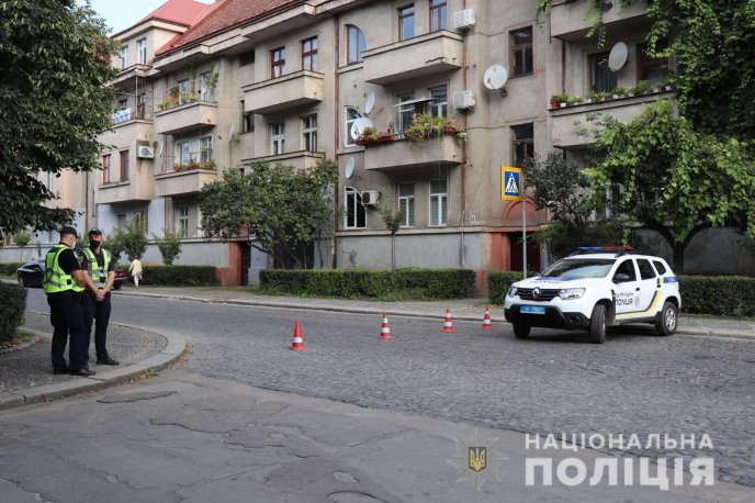 Поліція Закарпаття розпочала посилене патрулювання – 01