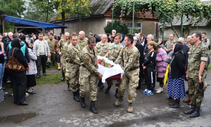 У Буштині попрощались з бійцем АТО Павлом Дурундою – 07