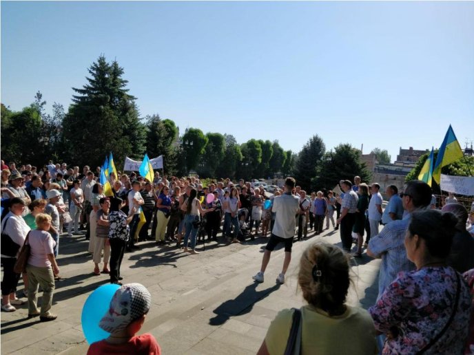 Жителі району знову влаштували в Ужгороді пікет – 04