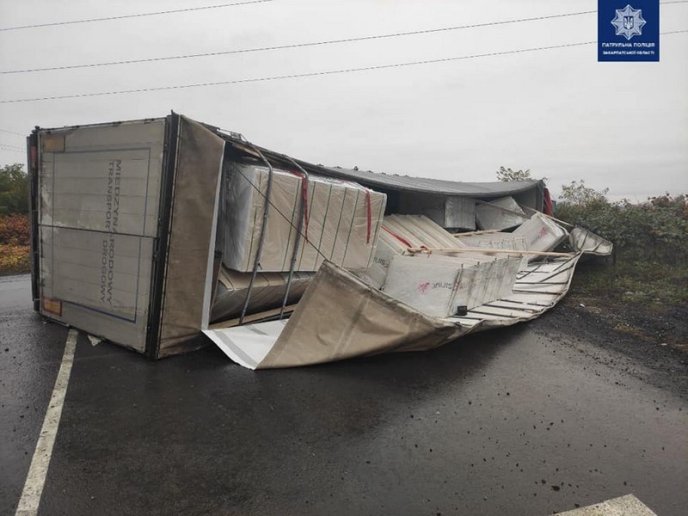 У Мукачеві сьогодні трапились три аварії: опубліковано фото – 02