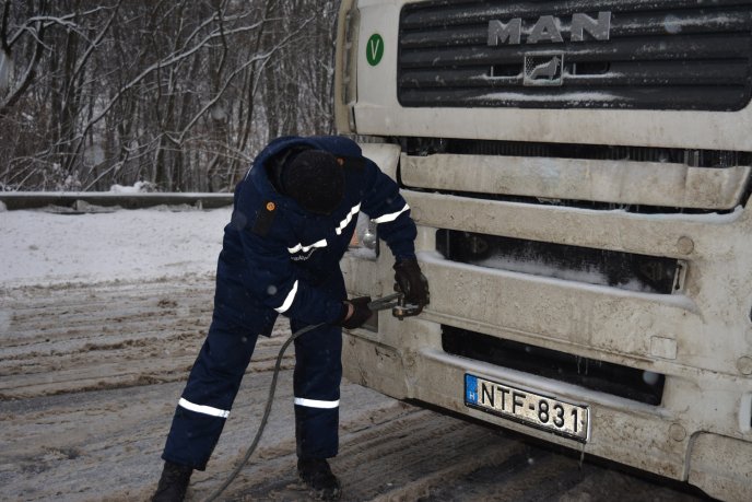 На Закарпатті рятувальники відбуксирували 34 автівки – 04