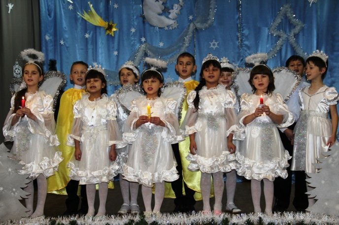 Вихованці Великоберезнянської школи-інтернат отримали подарунки від святого Миколая – 01