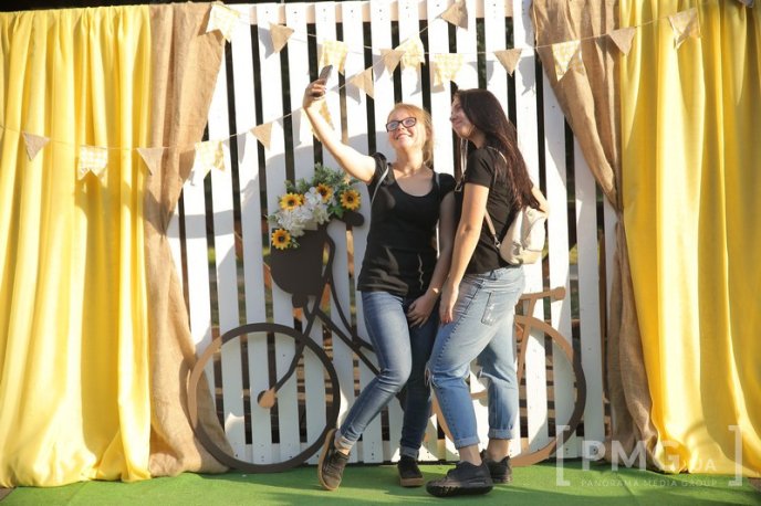 Миттєвості велозаїзду у Мукачеві: фоторепортаж із "Літньої зустрічі цімборів" – 20