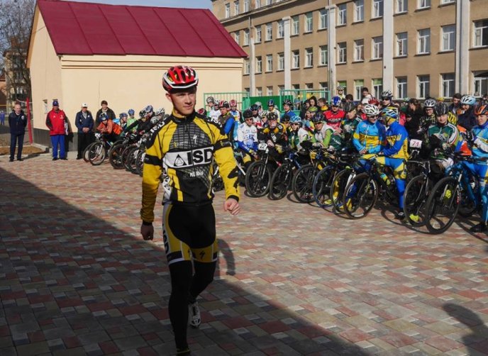 В Ужгороді відкрили туристичний велоцентр – 05