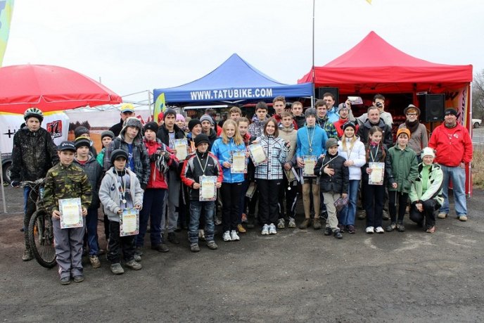 На Радванському кар’єрі змагались велосипедисти у дисципліні крос-кантрі (ФОТО) – 29 На Радванському кар’єрі змагались велосипедисти у дисципліні крос-кантрі (ФОТО) – 29