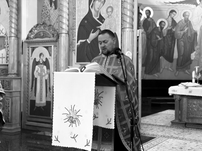 У Мукачеві попрощалися із захисником Русланом Цибарем – 05