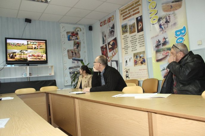 Учнівська молодь Закарпаття зібралась на обласну краєзнавчу конференцію – 04