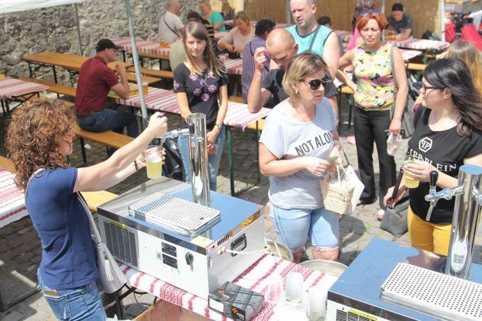 У Мукачеві влаштували реконструкцію весілля Ілони Зріні та Імре Текелі – 07